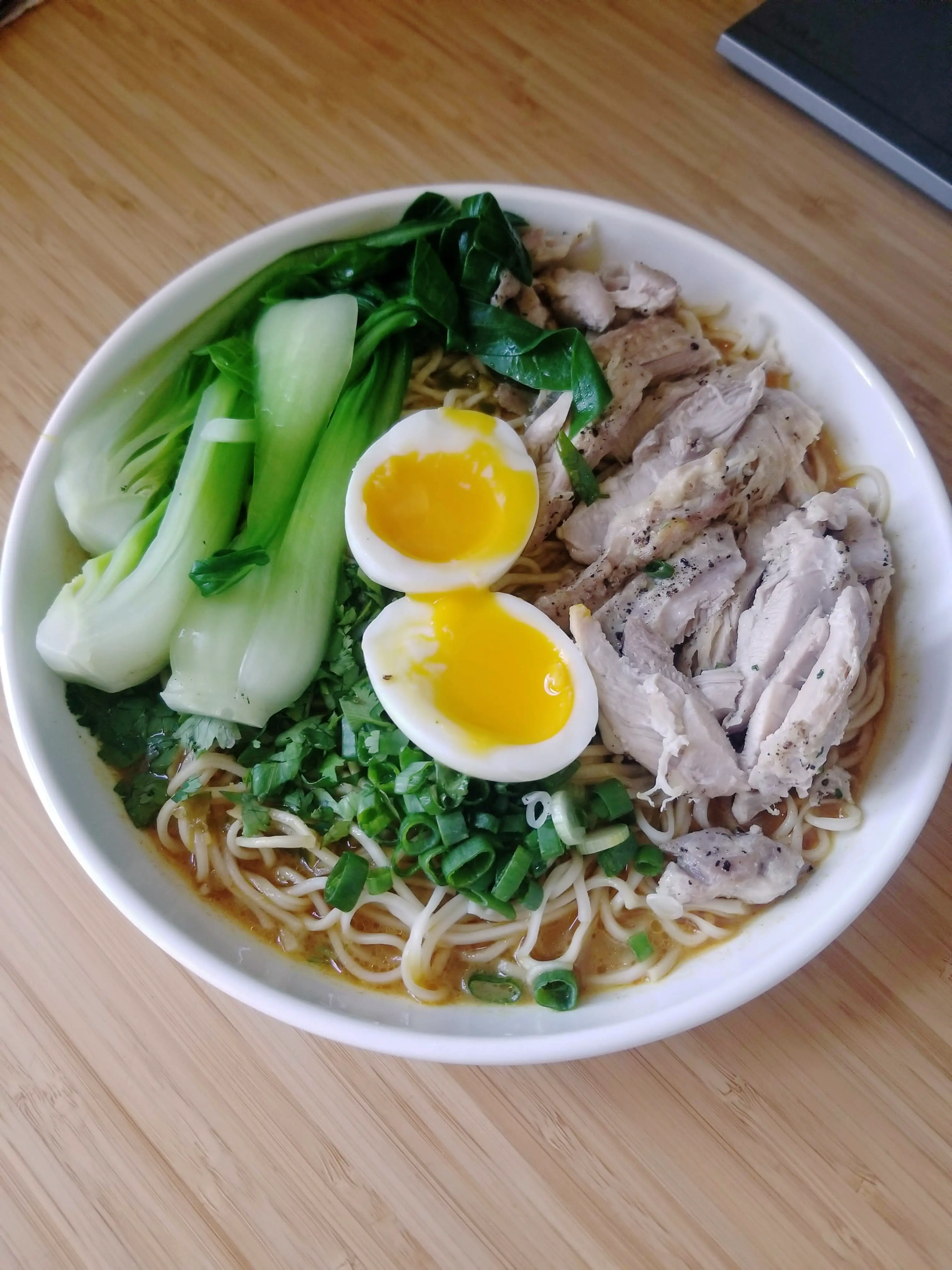 Une image de Ramen au Poulet Curry, Crème de Coco